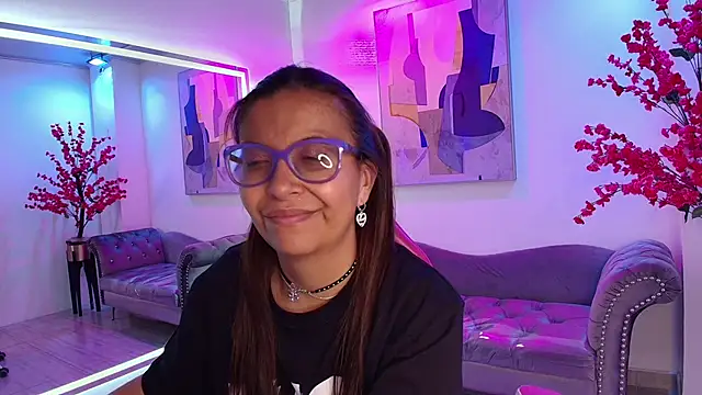 Amber__rouge: онлайн-секс-чат