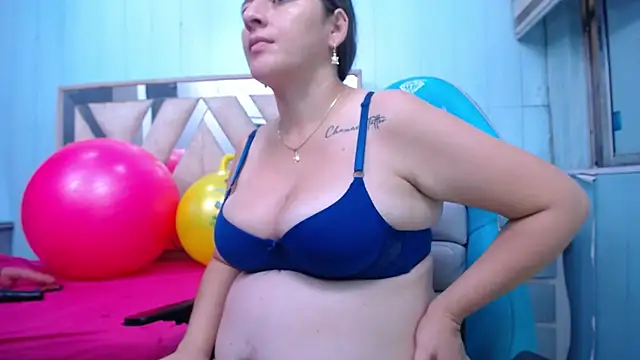 دردشة allison_max_tattoo الجنسية المباشرة