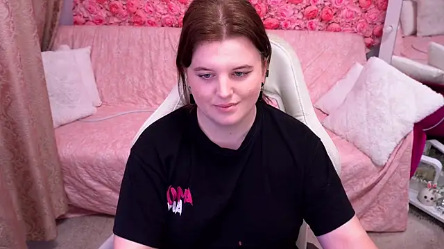 KristiFoxy 即時 XXX 聊天