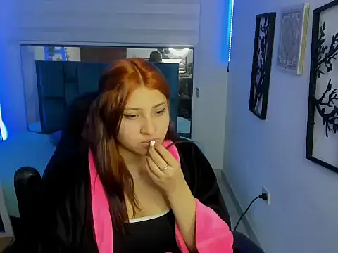 bloom_winxx: вебкам-шоу