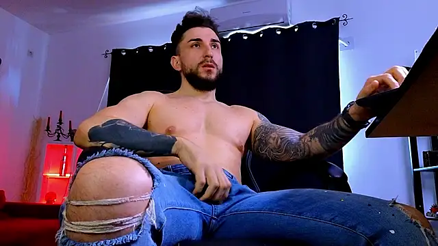 Онлайн чат XXX MightyAaron66