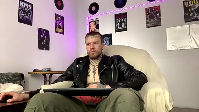 Chat XXX ao vivo de Huntall77