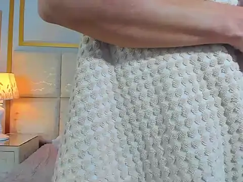 Chatroom XXX en direct de AlahiaEvansz