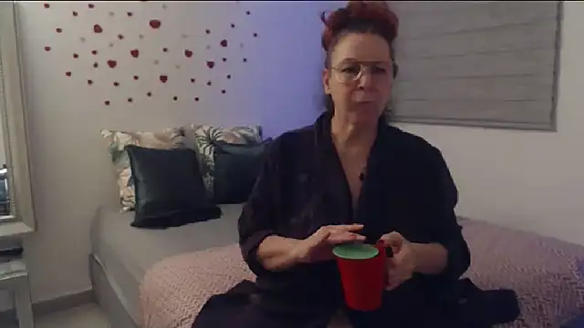 milchanel élő XXX-chatje