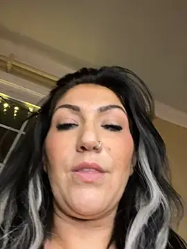 Živý XXX chat LittleMissEeve