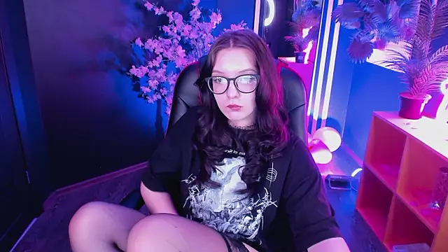 Emily_tender: онлайн-секс-чат