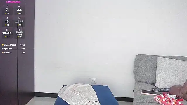 AvaFerrera Show in webcam