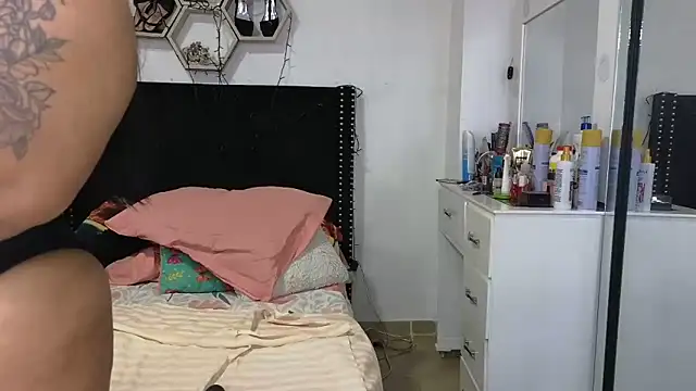 charlotte_077のライブXXXチャット