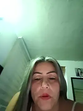 maynor_1998 Adlı Modelin Canlı XXX Sohbeti