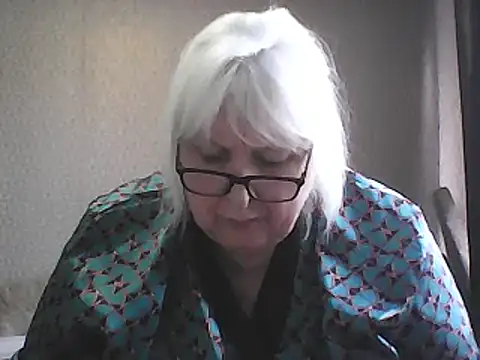 Alexia64231's Webcam Show