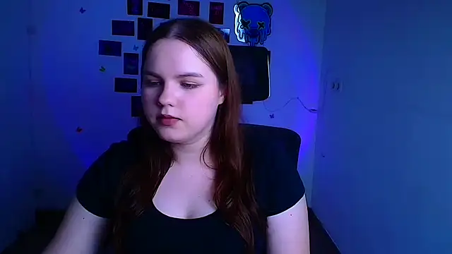 Kitty_Mia_Kitty Adlı Modelin Canlı XXX Sohbeti