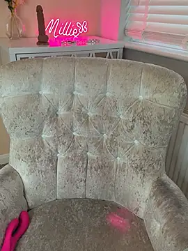 MakemeMillie1 Live XXX Chat