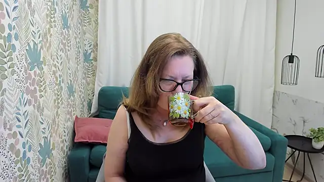 LeaPure: απευθείας συνομιλία ΧΧΧ