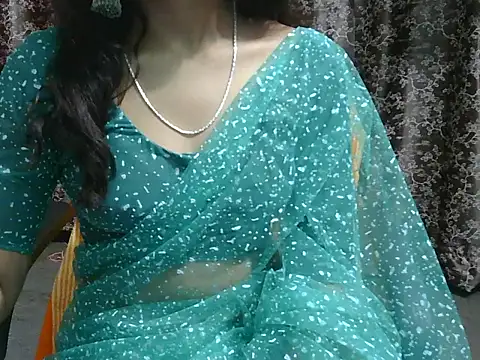 Chat +18 de Adorable_Ayesha ao vivo