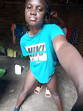 holygrail001 Adlı Modelin Web Kamerası Şovu