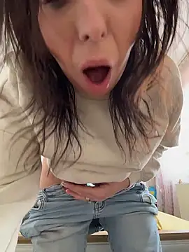 Almmaxxxx: απευθείας συνομιλία ΧΧΧ