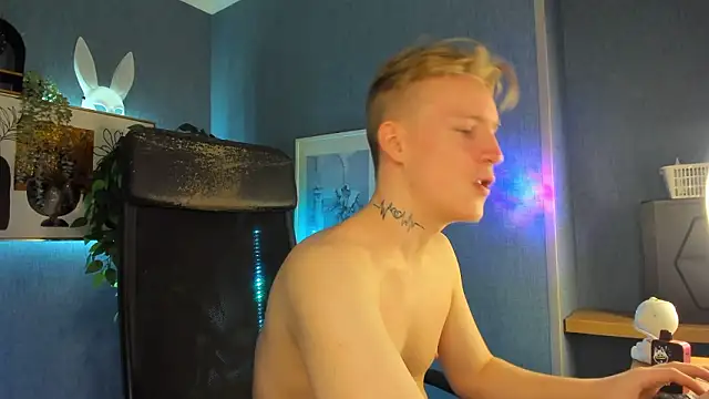 Chat +18 de AlexxSweet ao vivo