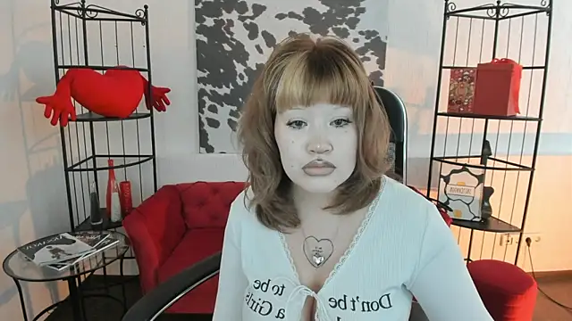 OpalNova élő XXX-chatje