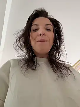 Almmaxxxx Chat XXX in diretta