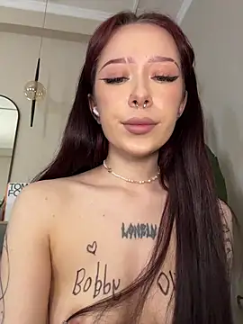 Chat +18 de MaryMe__ ao vivo