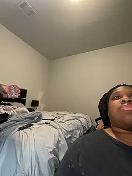 Chat +18 de Exotic_Queen_ ao vivo