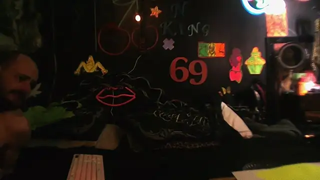 DaddyAndSplashQueen webkamerás műsora