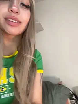 lunaappppのライブXXXチャット