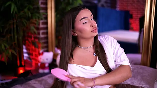 MillaSereneのライブXXXチャット