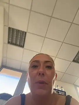 Reine_du_Vice84のライブXXXチャット