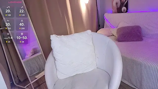 SmolCutie 现场XXX聊天