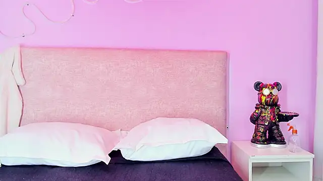 Hilaryportman 现场XXX聊天