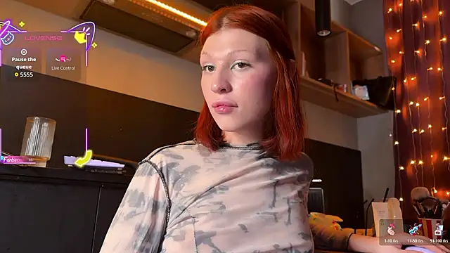 ilona_wine Pertunjukan Webcam