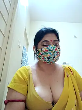 Ratna-777 Live XXX Chat