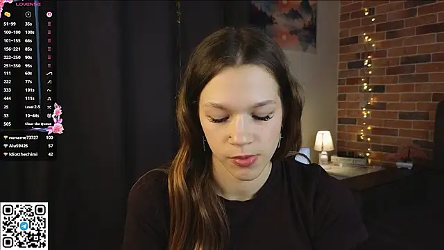 VelvetRisquen Live XXX chat