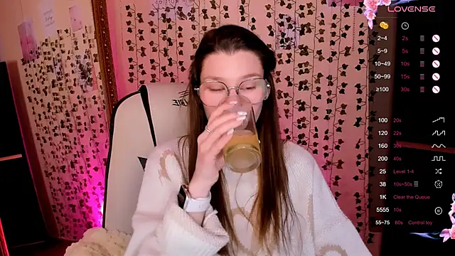 LinaBlossom_ Live XXX-chat