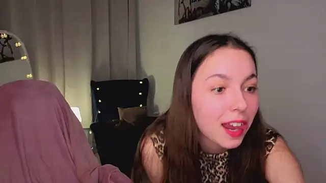 Chat XXX en directo de BellaThery