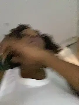 Dellah27 Live XXX-chat