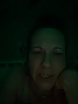 Lilbeezie81's Live XXX Chat