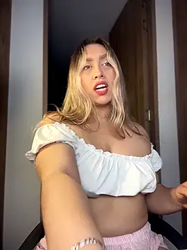 XXX chat uživo modela Im_sophiie