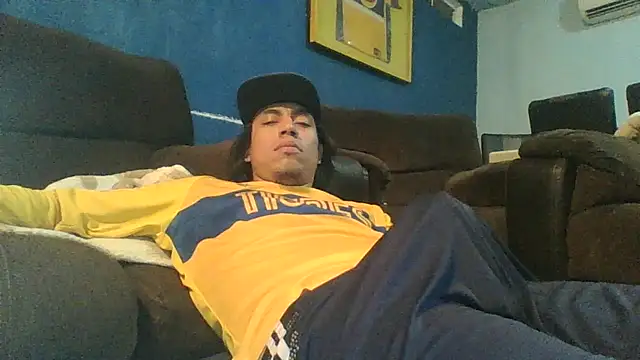 AlexAlejandro13 Webcam-Show