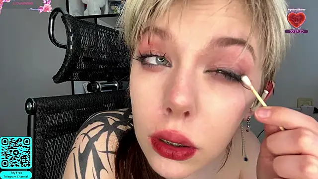 EngelAlman 现场XXX聊天