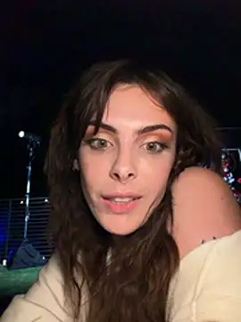 GennaJamesのウェブカメラショー