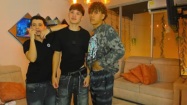 Онлайн чат XXX Houseofwarrios