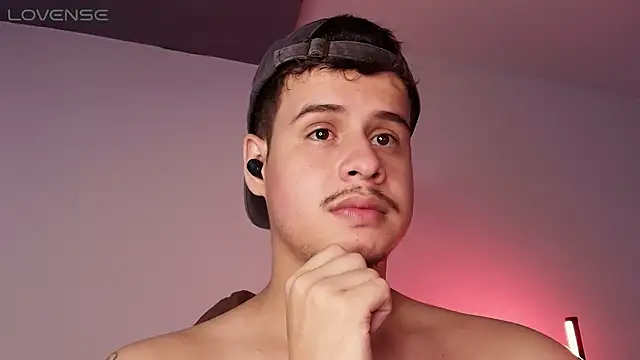 BjornSteelのライブXXXチャット