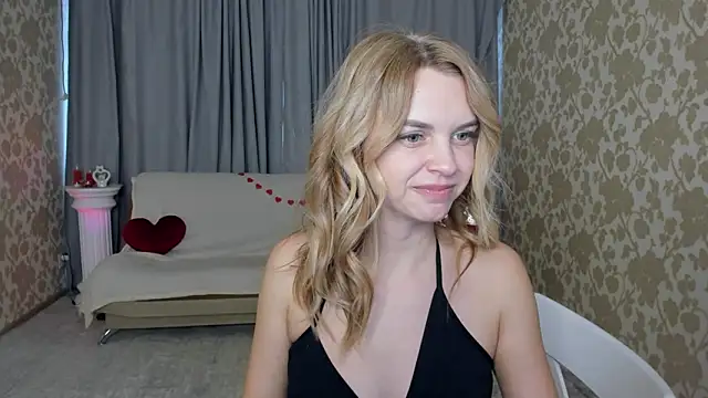 LunaFlinn's Live XXX Chat