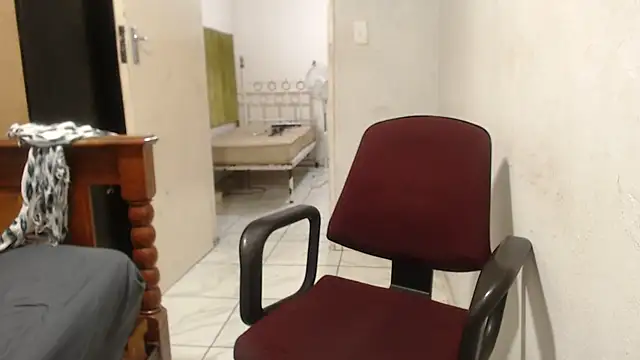 CandyYumsAerolaX Chat XXX in diretta