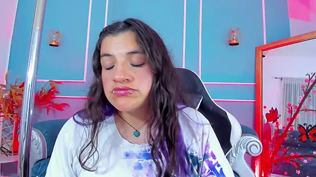 Онлайн чат XXX TaraTaylorr