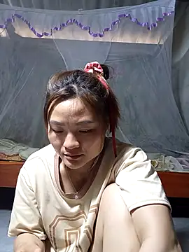 Lee-TheeのライブXXXチャット