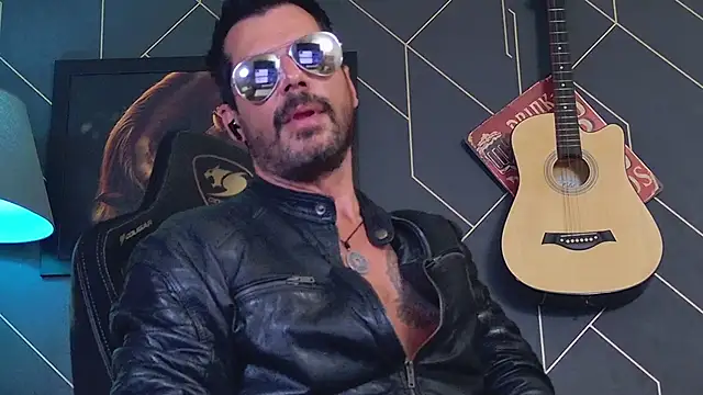 XXX chat uživo modela ChrisKox