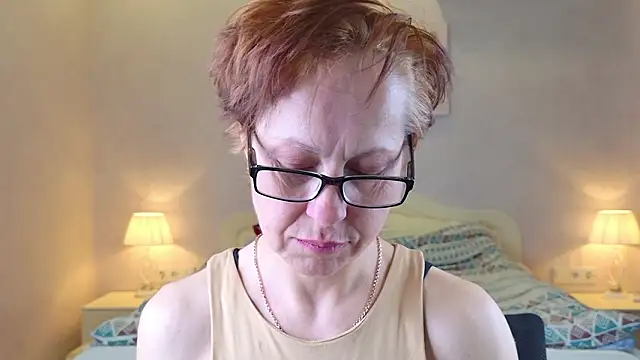 Chat +18 de LioraWeiss ao vivo